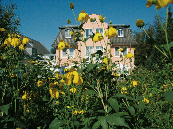 Blick auf das Gebäude - Immanuel Seniorenzentrum Kläre Weist Blick auf das Gebäude - Immanuel Seniorenzentrum Kläre Weist